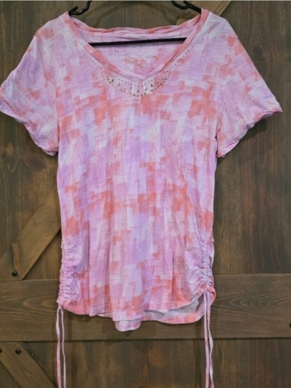 Gloria Vanderbilt Rouched Rinestone Top- Size Medium - Picture 4 of 4
